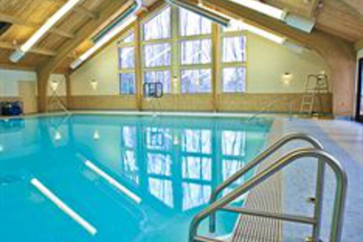Pool Hotel