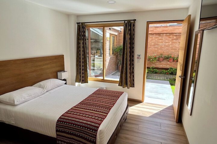 Room 16 of 48