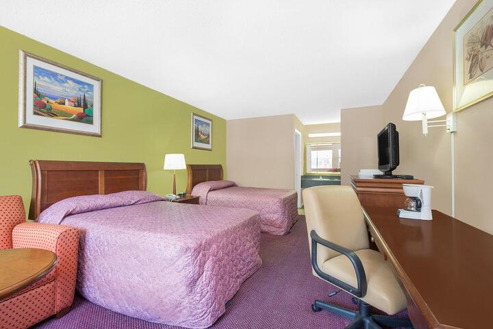 Room 11 of 29