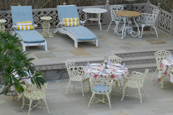 Sundeck 105 of 112