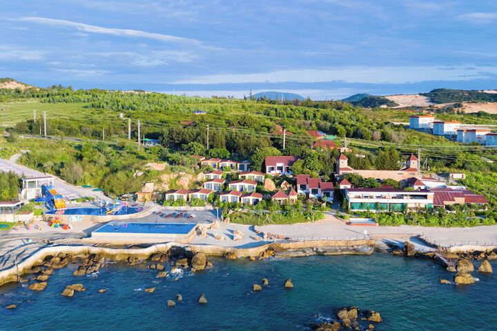 Adora Bay Ke Ga Beach Resort - Onsite Water Park