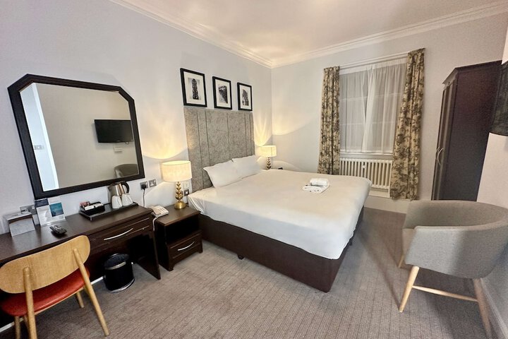 Room 17 of 63