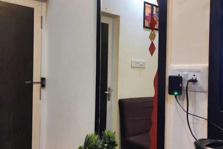Room 2 of 17