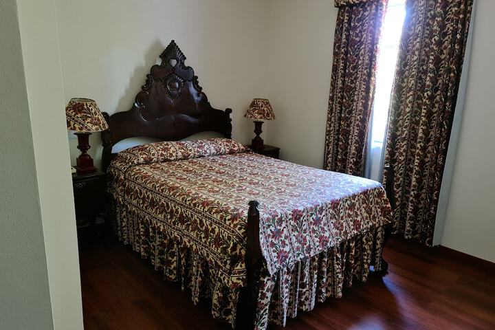 Room 16 of 96