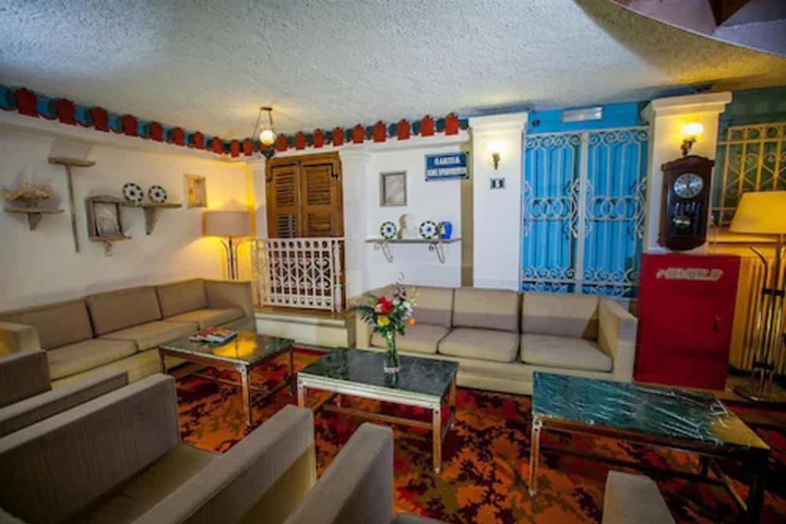 Hotel Lobby