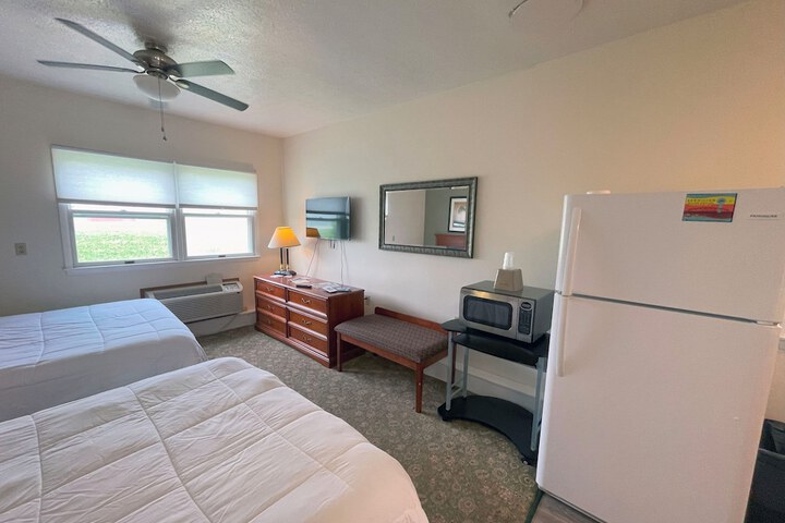 Room 35 of 104