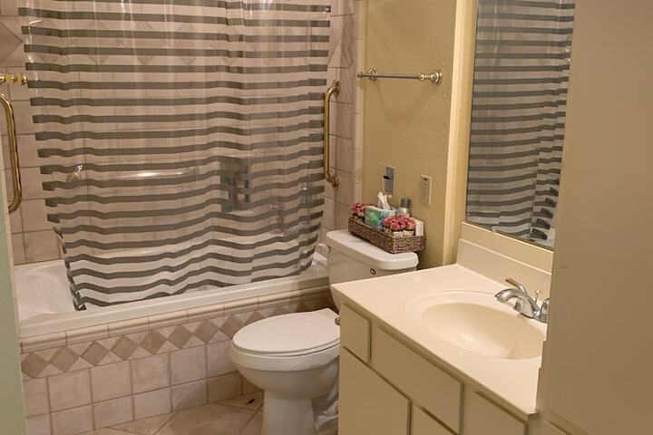 Room 14 of 17