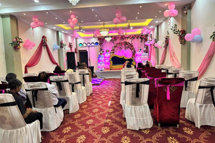 Ballroom/Hall 35 of 37