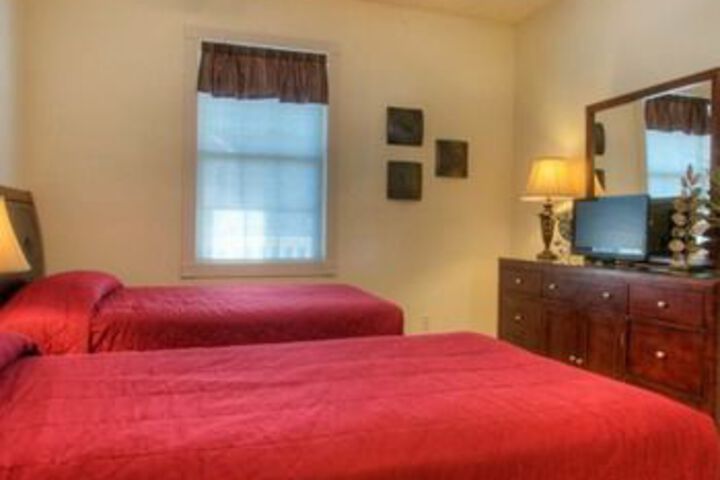 Room 12 of 30