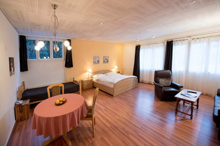 Room 8 of 39
