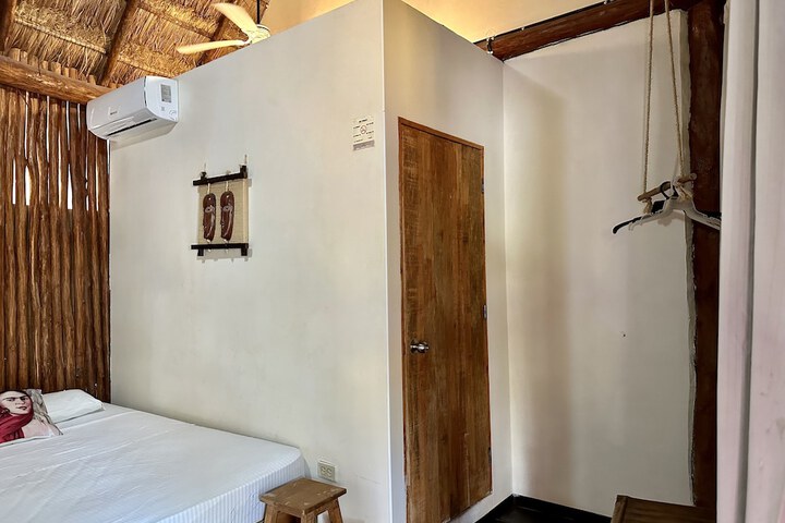Room 27 of 71