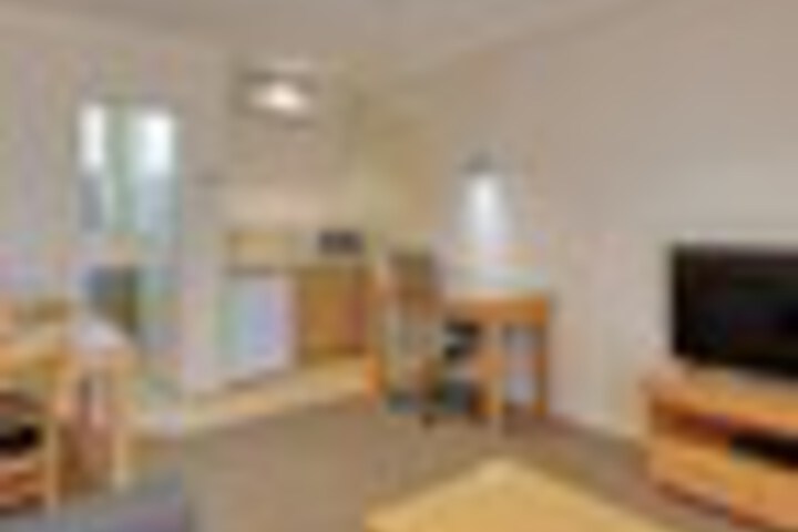 Room 35 of 138