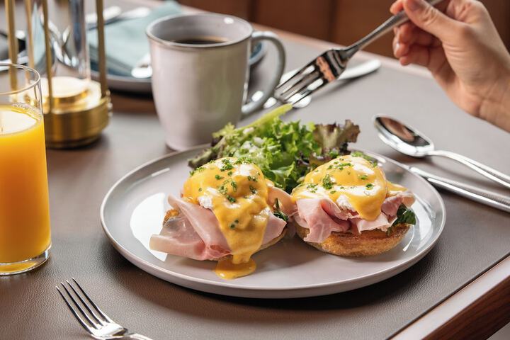 Breakfast/Coffee Service 53 of 79