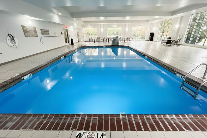 Pools & Facilities