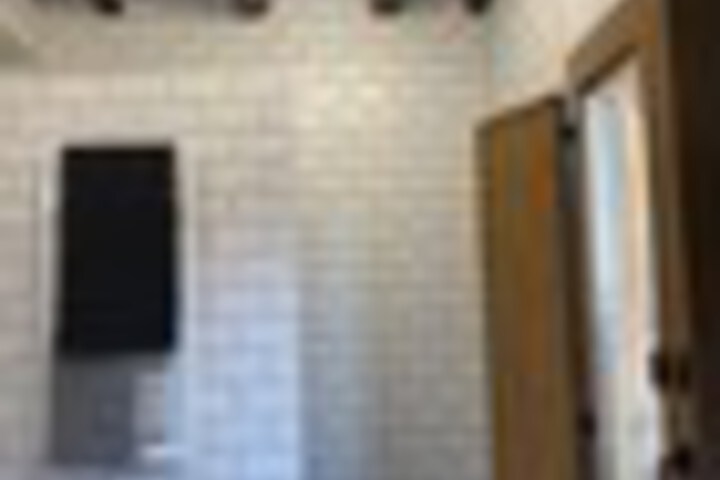 Room 74 of 162