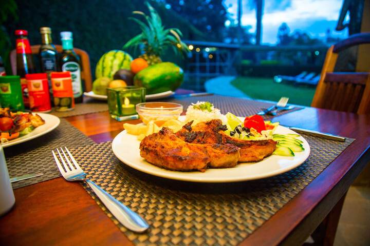 Dining 56 of 93