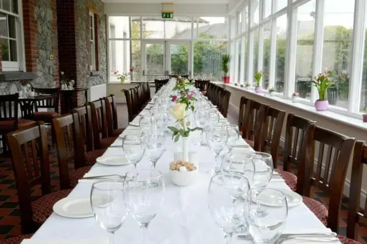 Dining 8 of 8