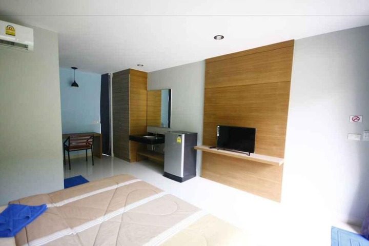 Room 5 of 21