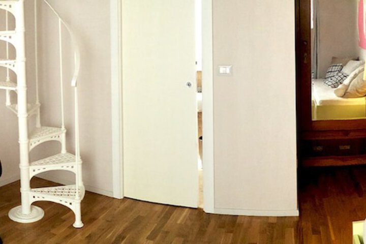 Room 25 of 69