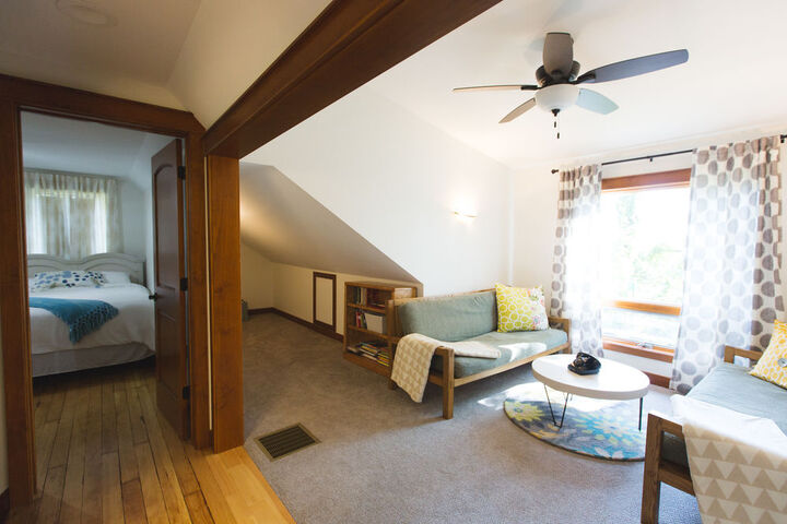 Room 11 of 26