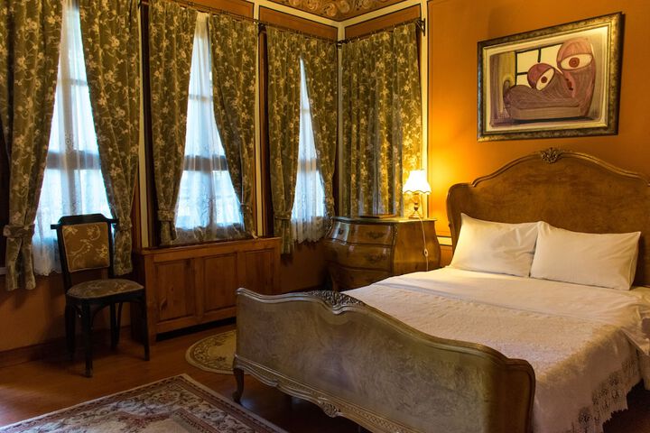 Room 30 of 79