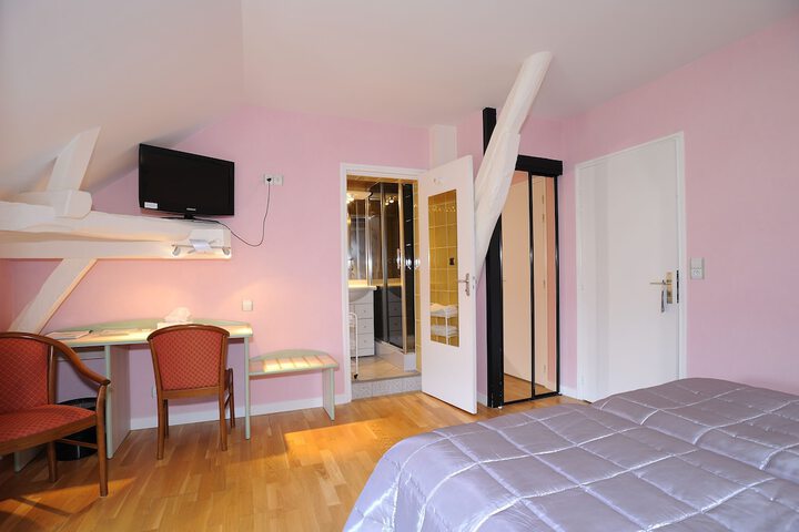 Room 4 of 55