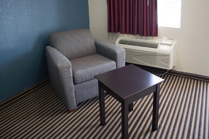 Single King Bed (7 of 9)