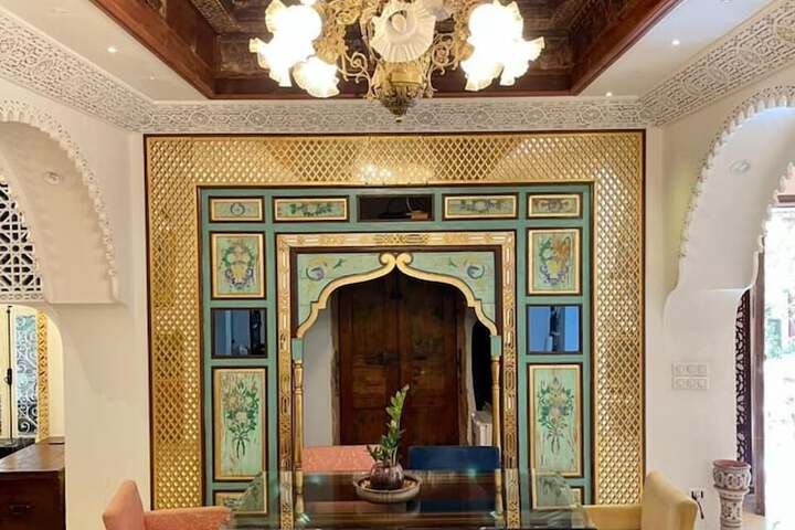 Hotel Interior 6 of 129