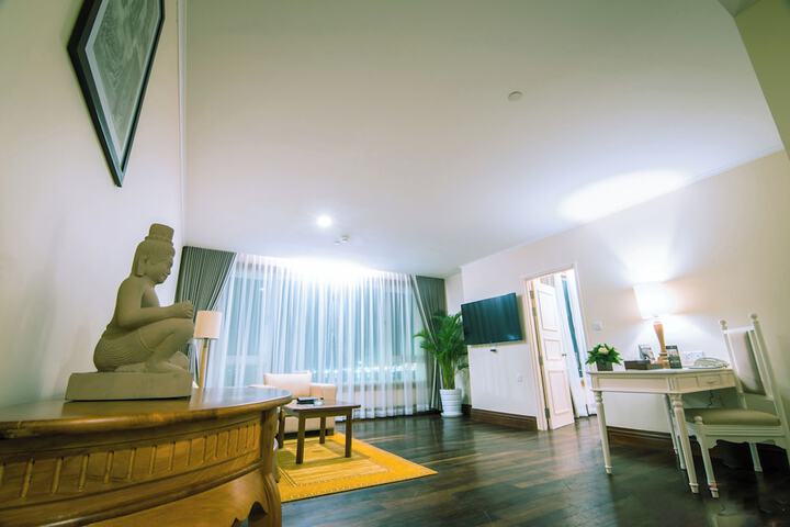 Room 14 of 74