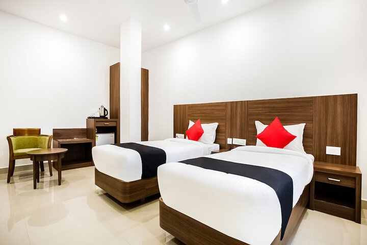 Capital O 60558 Hotel Midhuna International