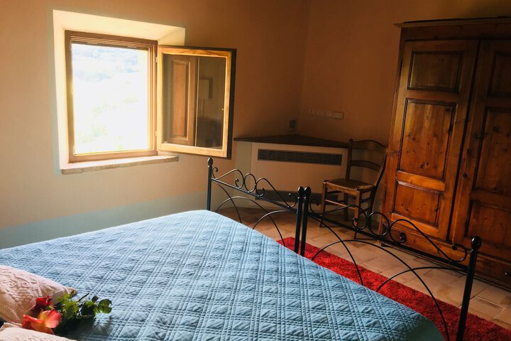 Room 10 of 51