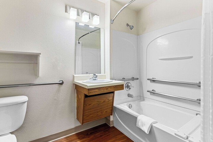 Double Accessible (11 of 24)