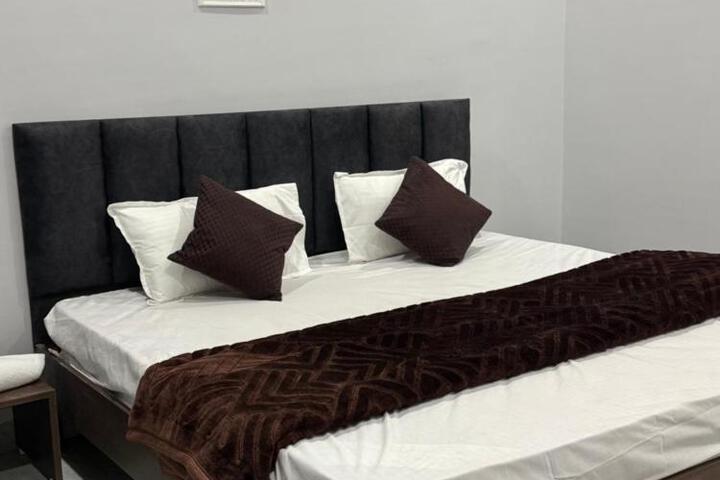 Hotel Sarkar
