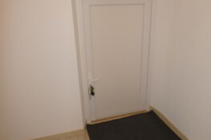 Room 10 of 11