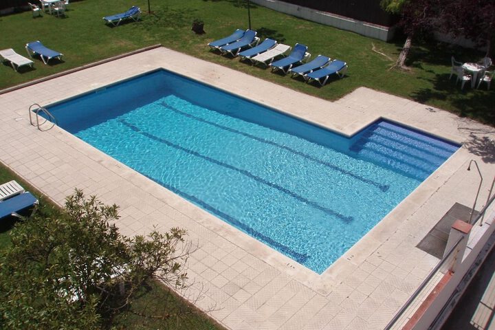 Pool 32 of 65