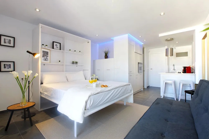 Room 4 of 26