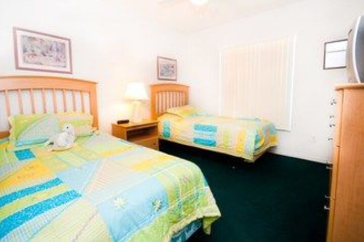 Room 3 of 12