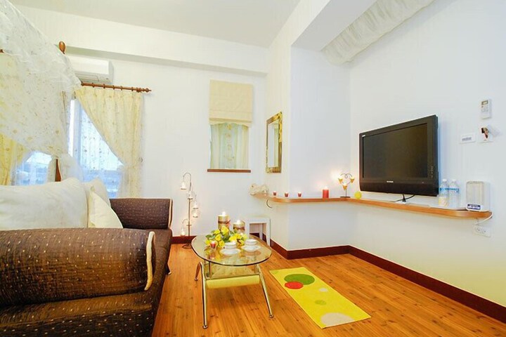 Room 16 of 27