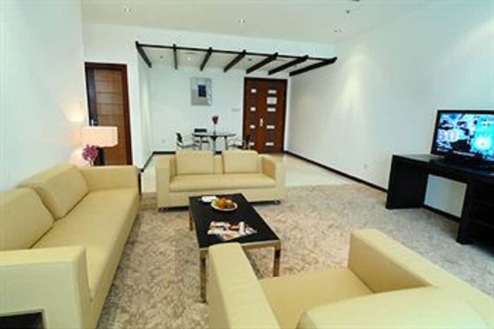 Room 48 of 76