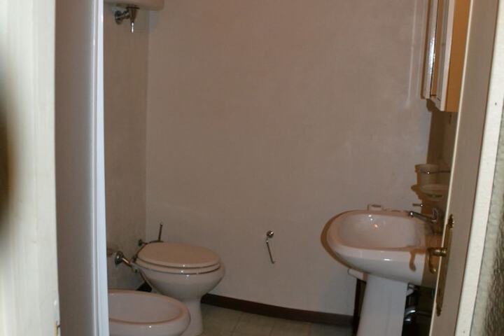 Room 26 of 41
