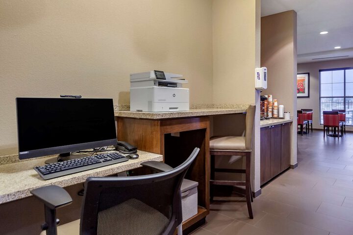 Business Center 58 of 59