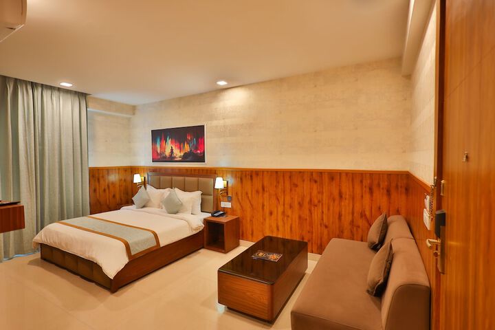 Room 8 of 21