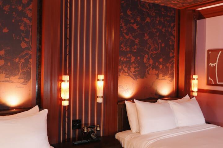 Room 3 of 34