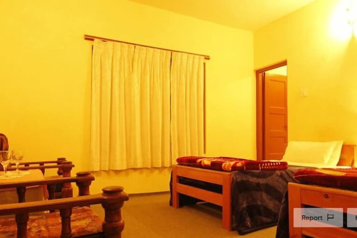 Room 16 of 19