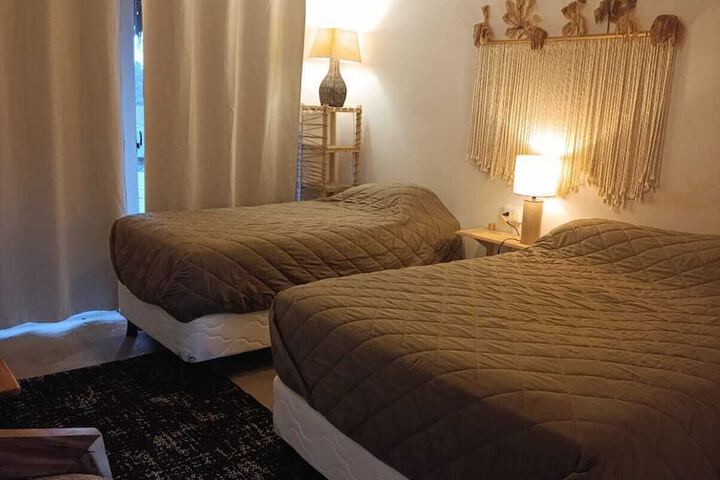 Room 9 of 38