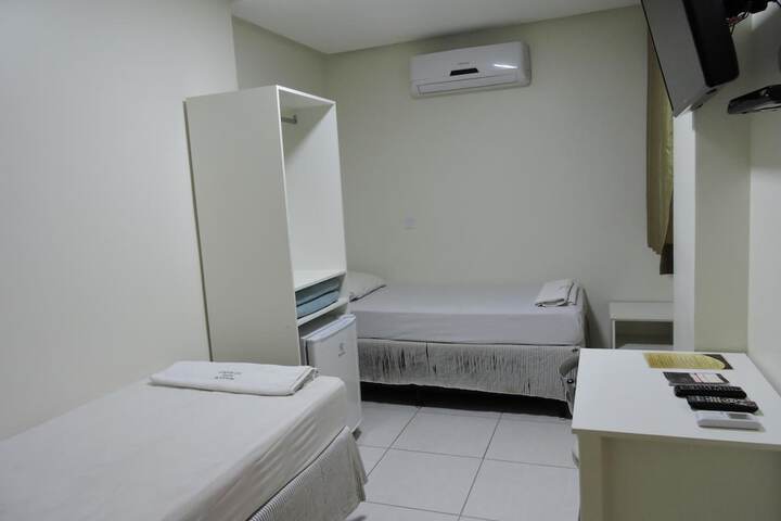 Room 21 of 65