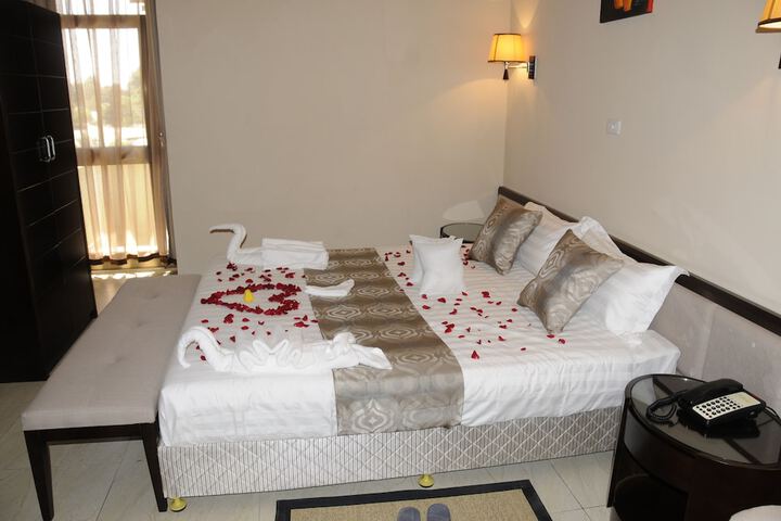 Room 10 of 23