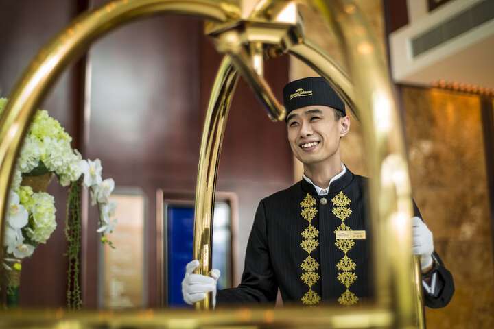 Concierge desk