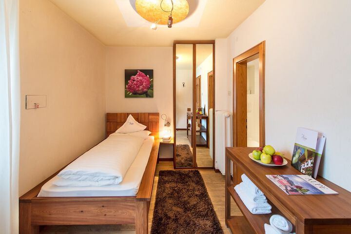 Room 3 of 54