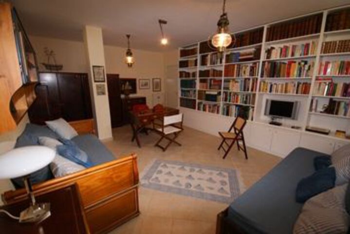 Room 33 of 55